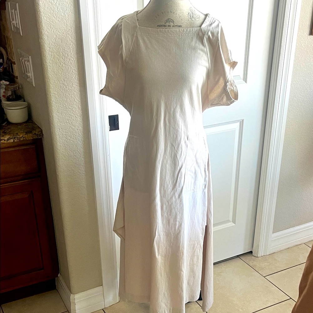 EUC Free People Beach tan 100% cotton square neck, short sleeve maxi dress Small